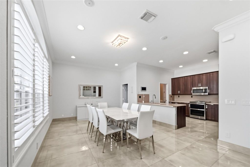 Photo of 4916 SW 38th Way, Hollywood, FL 33312 (MLS # F10554047)