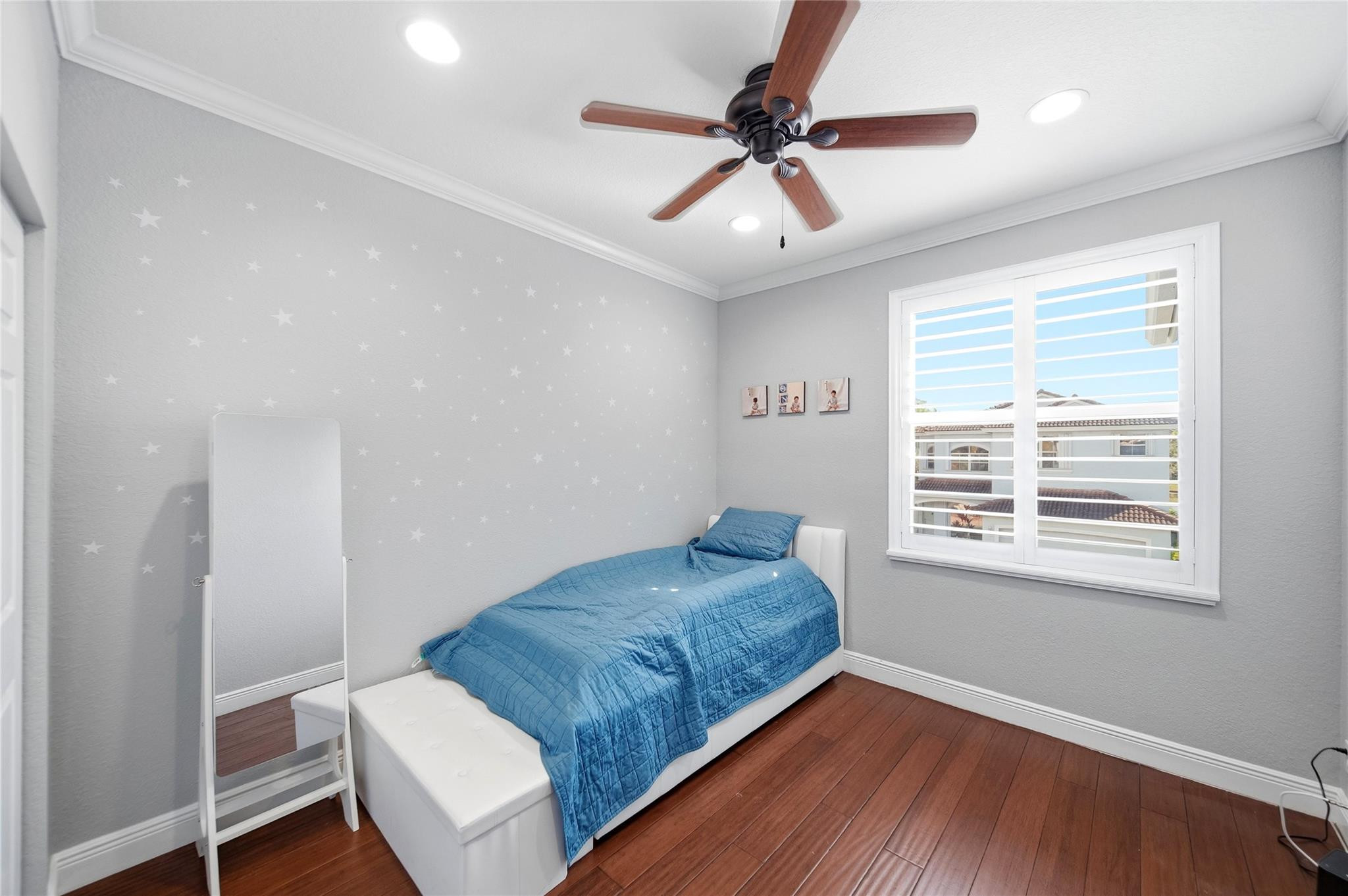 MAPLE RIDGE - Residential