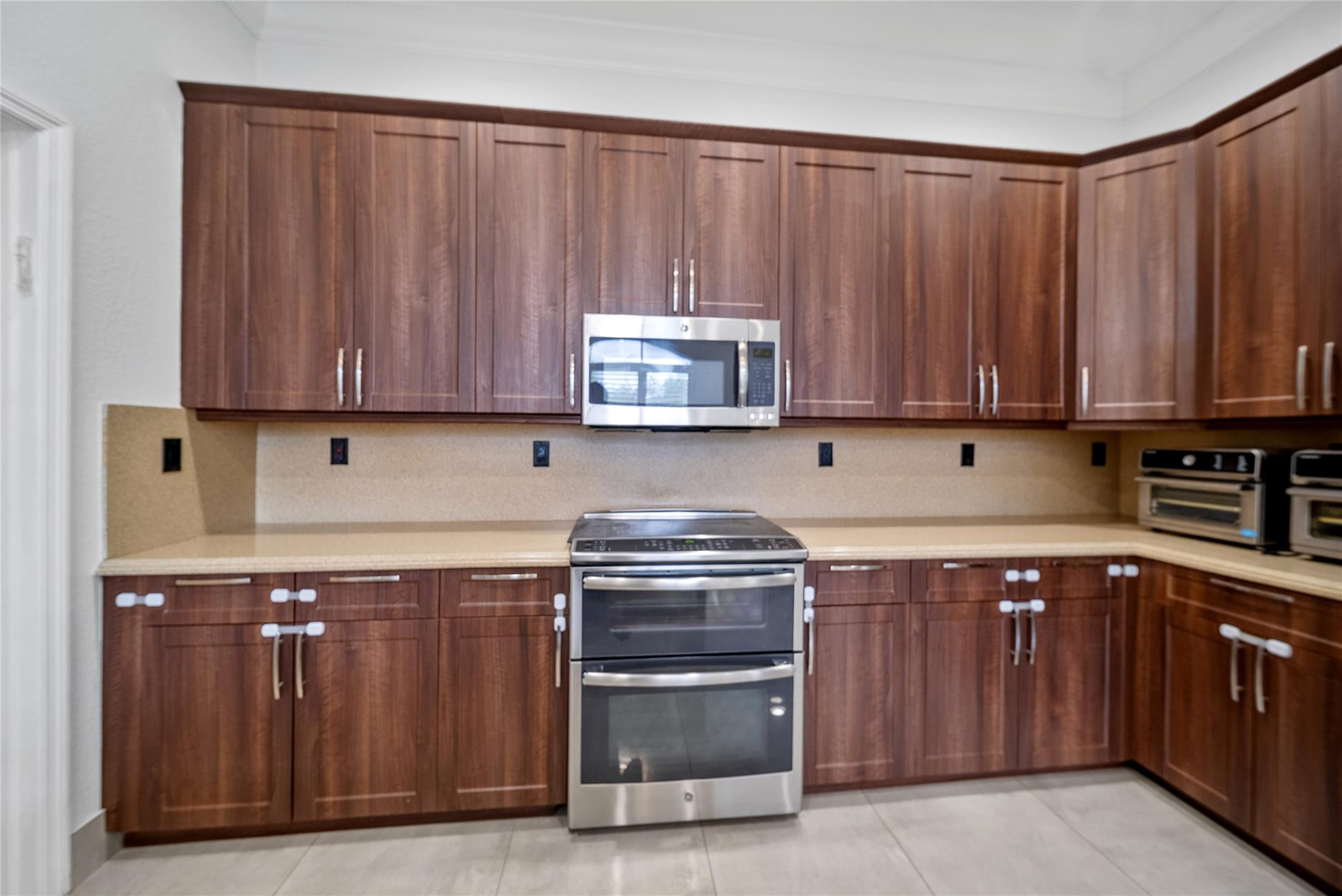 MAPLE RIDGE - Residential