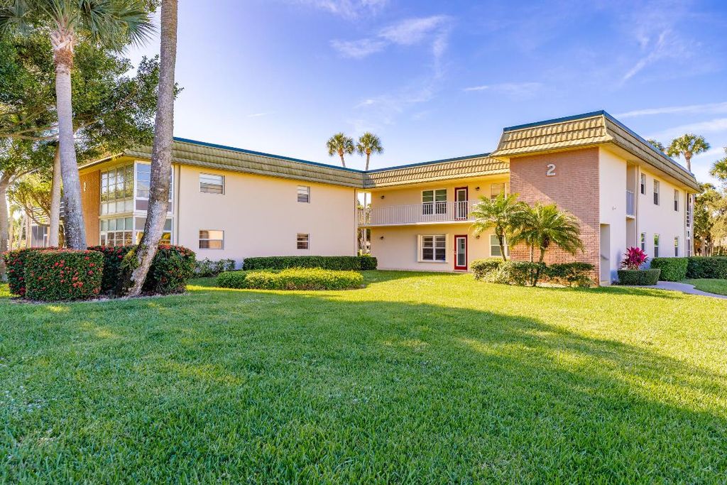 Photo of 2 Vista Gardens Trail #202, Vero Beach, FL 32962 (MLS # R11154250)