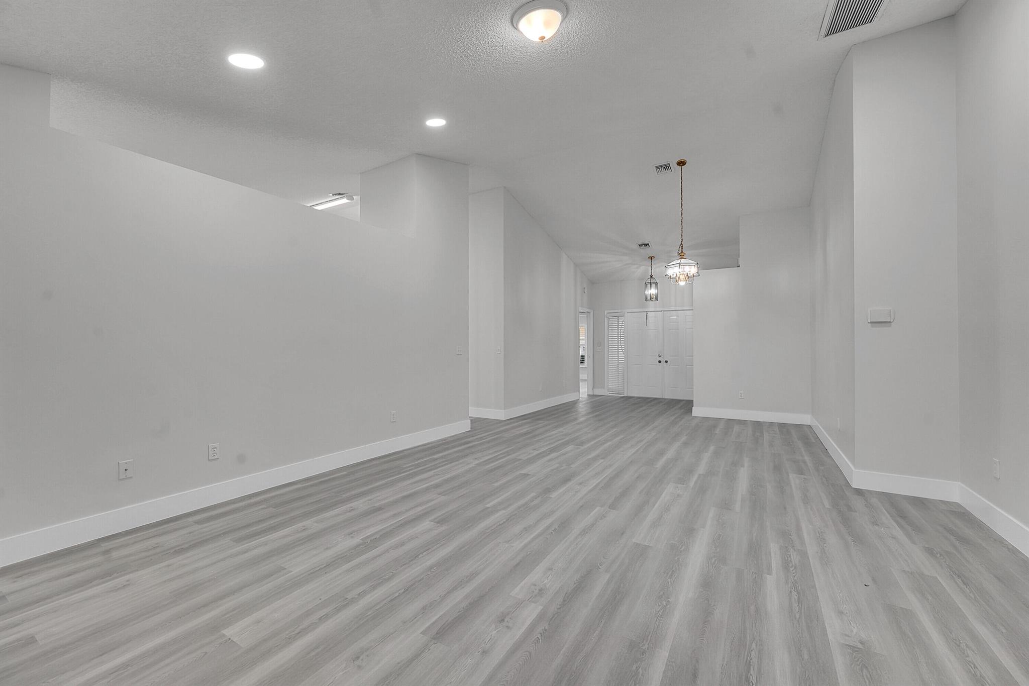 MEADOWLAND COVE 2 OF WELL - Residential Lease