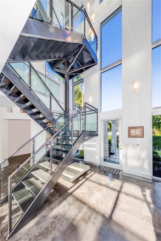 LAS OLAS - Residential