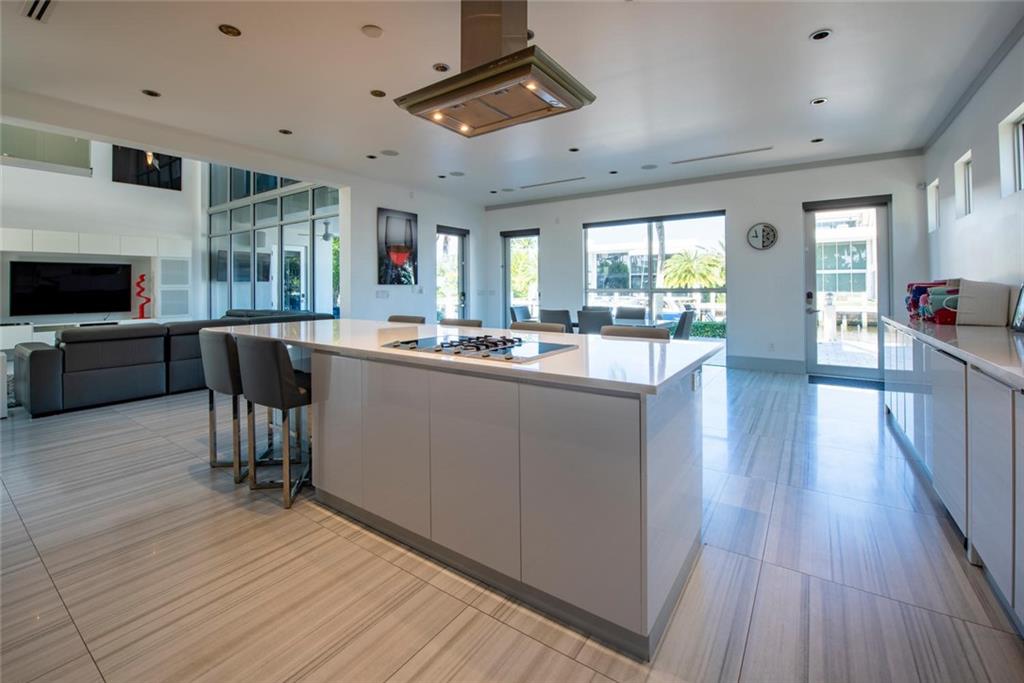 LAS OLAS - Residential