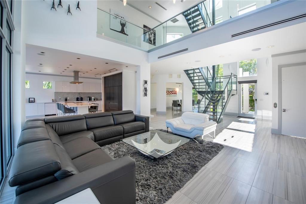 LAS OLAS - Residential