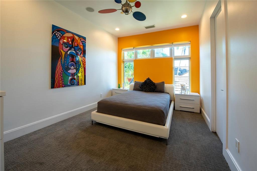 LAS OLAS - Residential