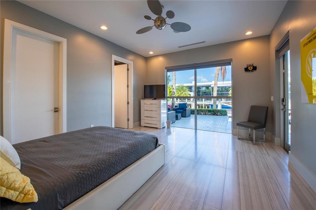 LAS OLAS - Residential