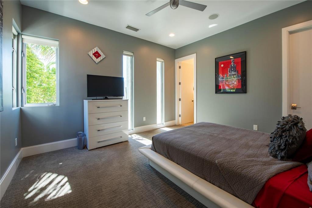 LAS OLAS - Residential