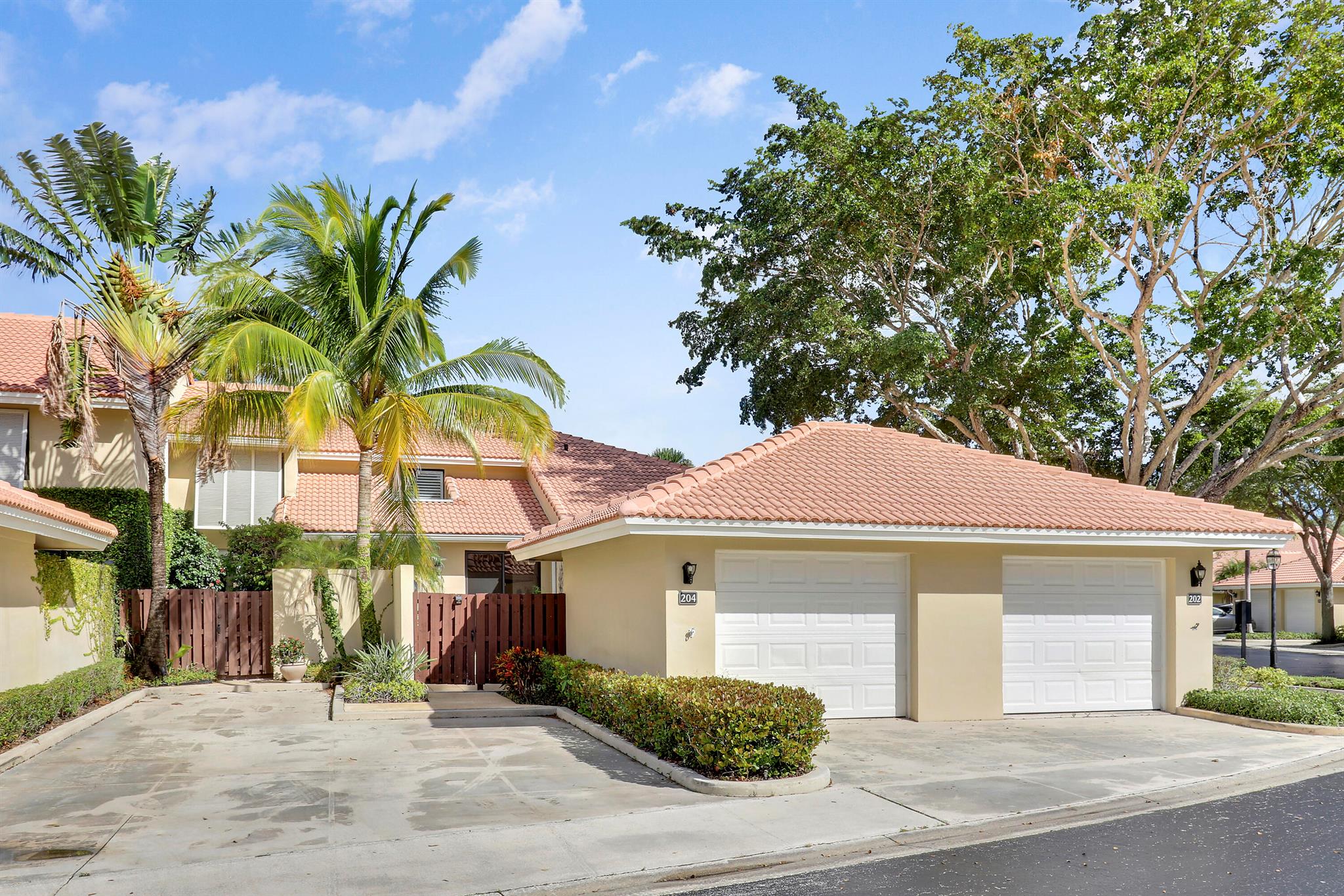 204 Old Meadow Way