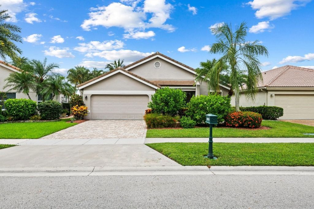 Photo of 10674 Crystal Lake Drive, Boca Raton, FL 33428 (MLS # F10391888)