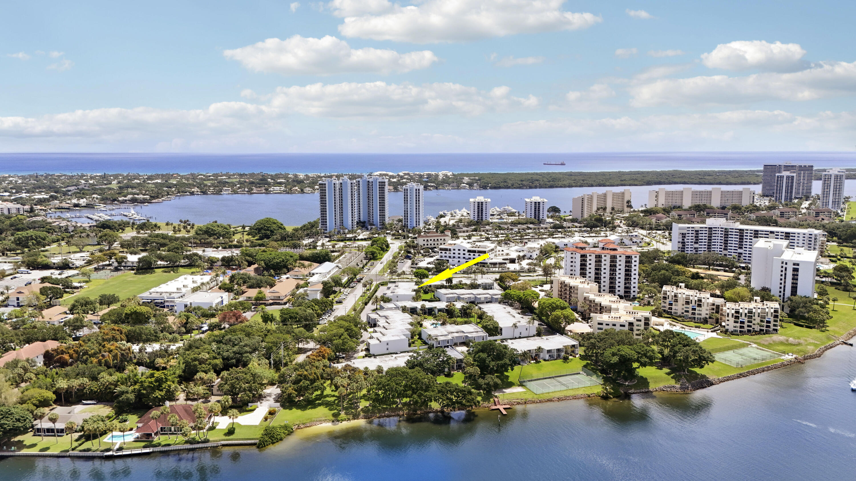 ROYALE HARBOUR - Residential
