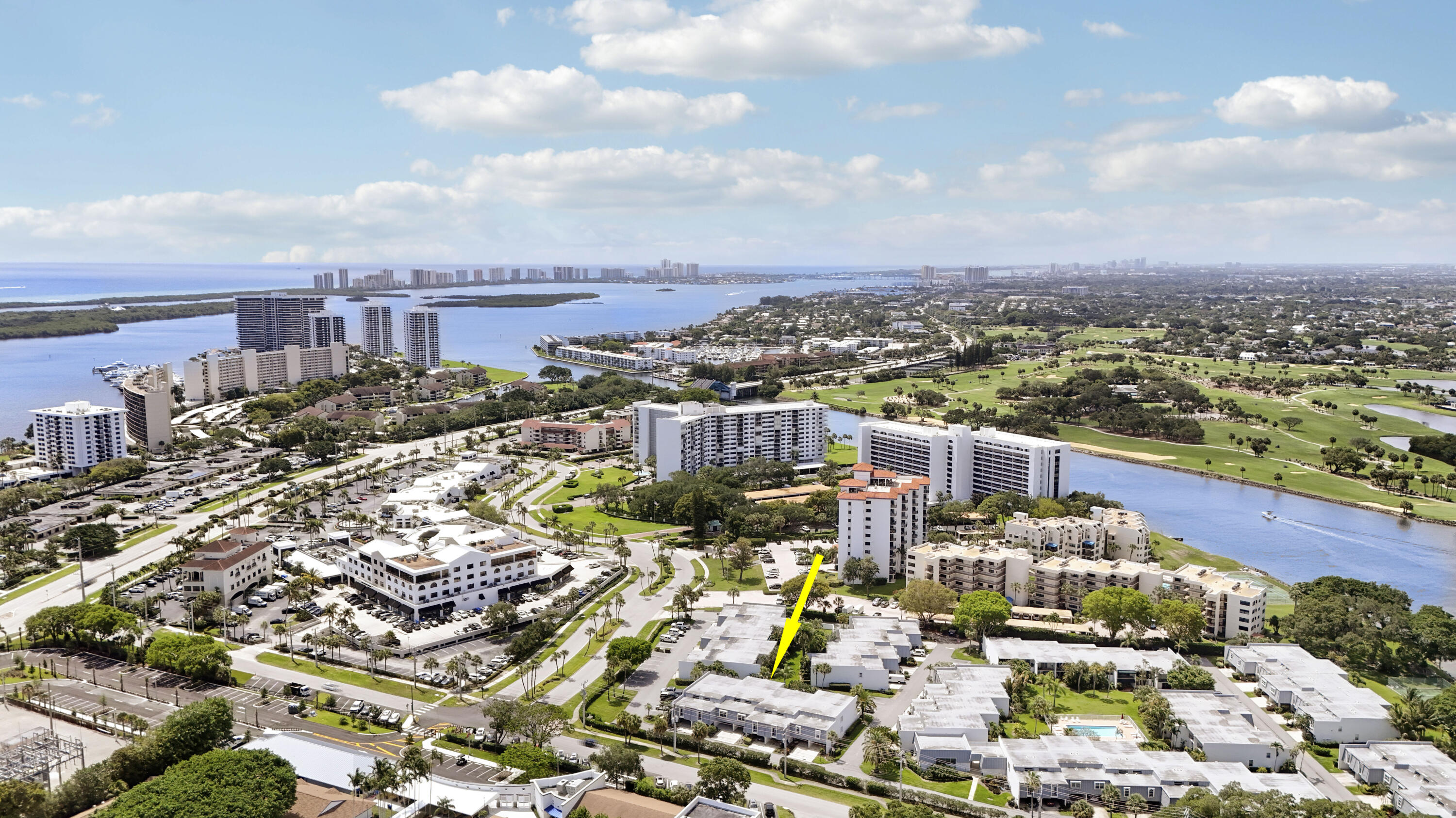 ROYALE HARBOUR - Residential