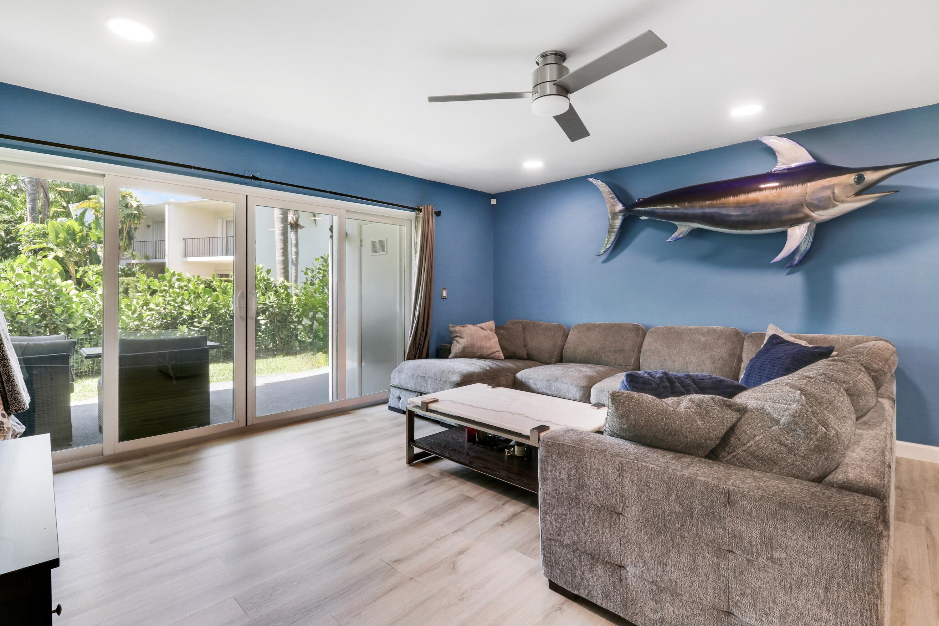 ROYALE HARBOUR - Residential