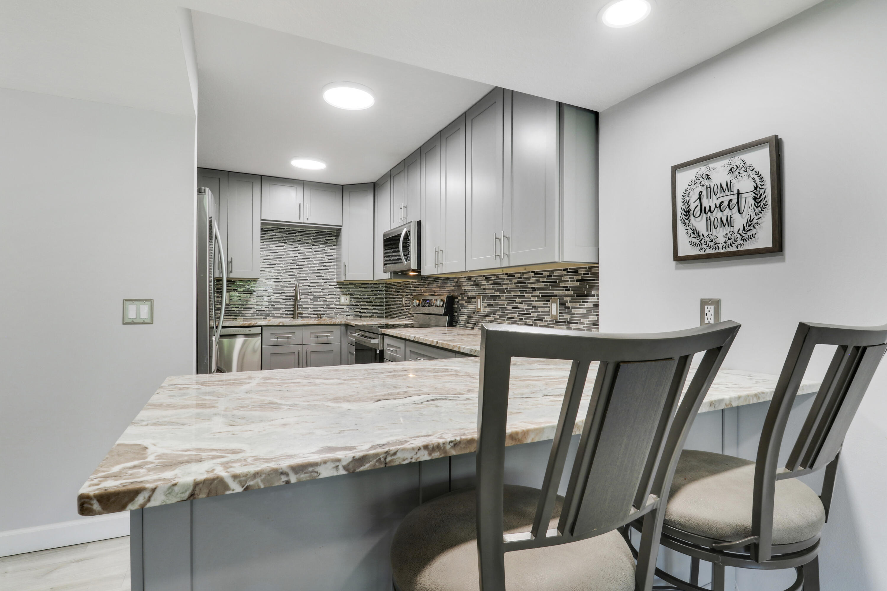 ROYALE HARBOUR - Residential