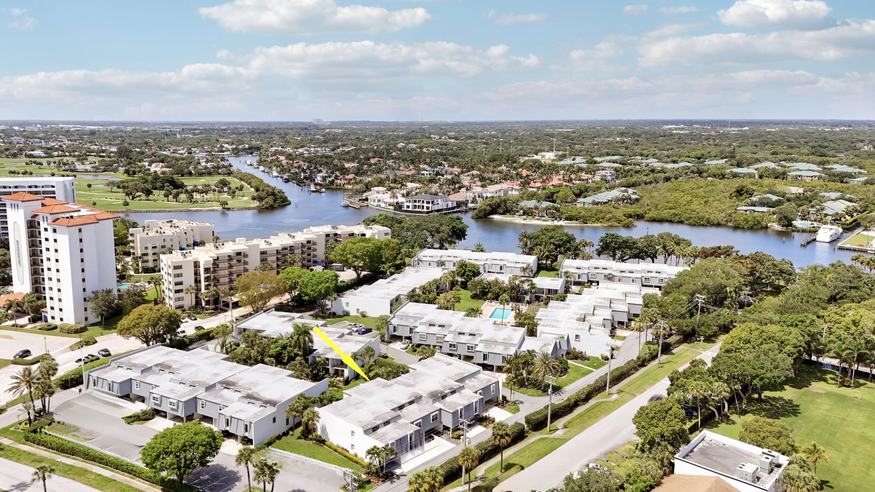 ROYALE HARBOUR - Residential