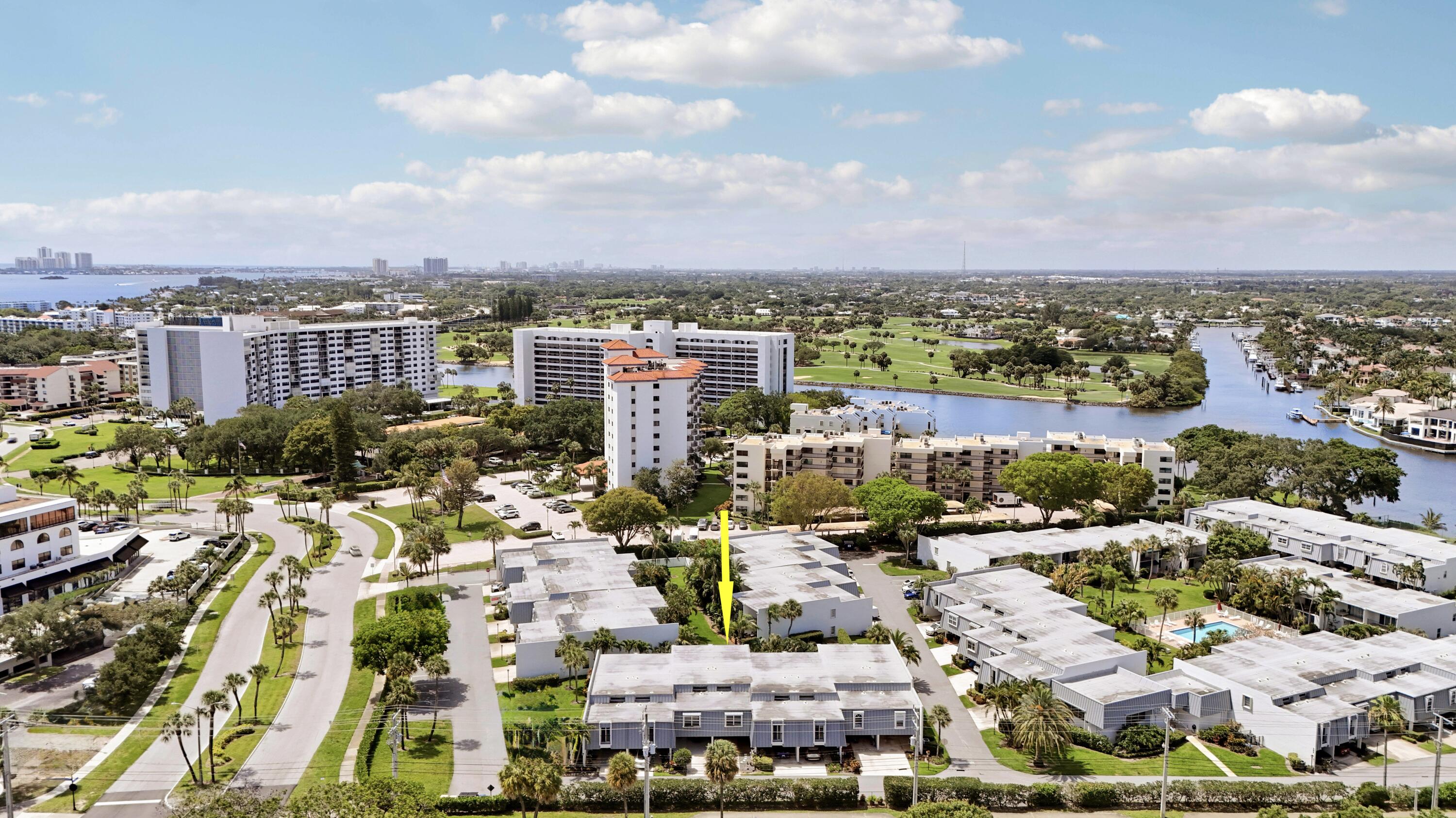 ROYALE HARBOUR - Residential