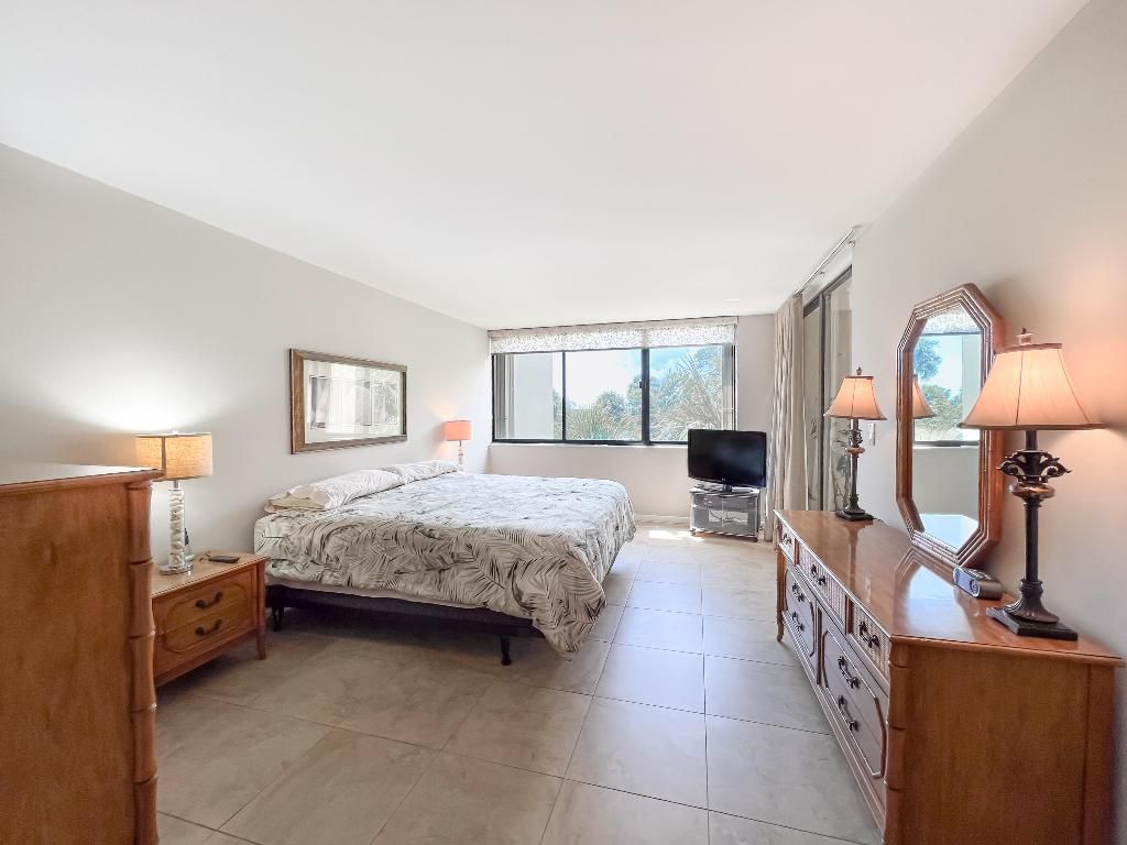 Photo of 1000 N Us Highway 1 #Ja302, Jupiter, FL 33477 (MLS # R10920701)