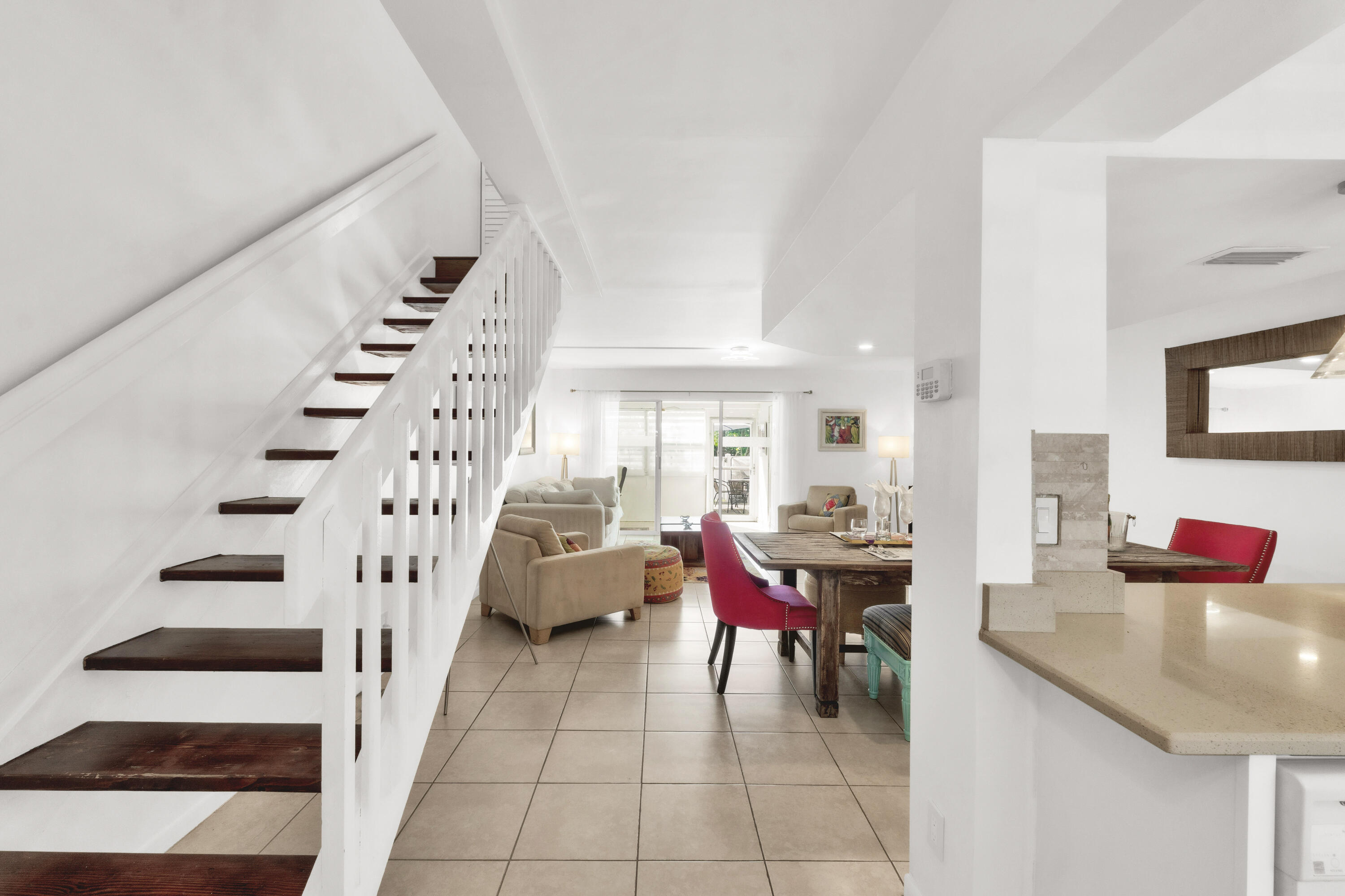 PALM CLUB WEST VILLAGE 1 CONDO - Residential