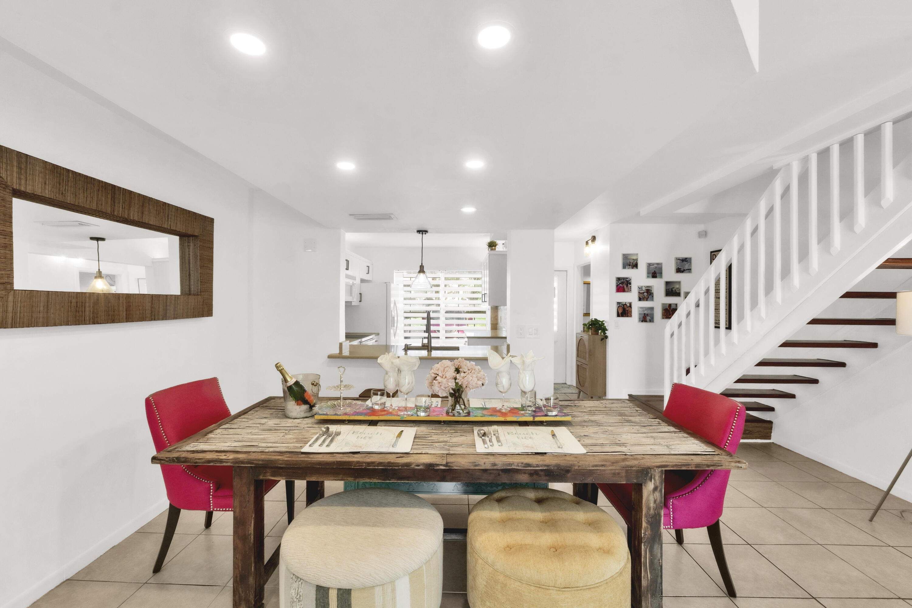 PALM CLUB WEST VILLAGE 1 CONDO - Residential