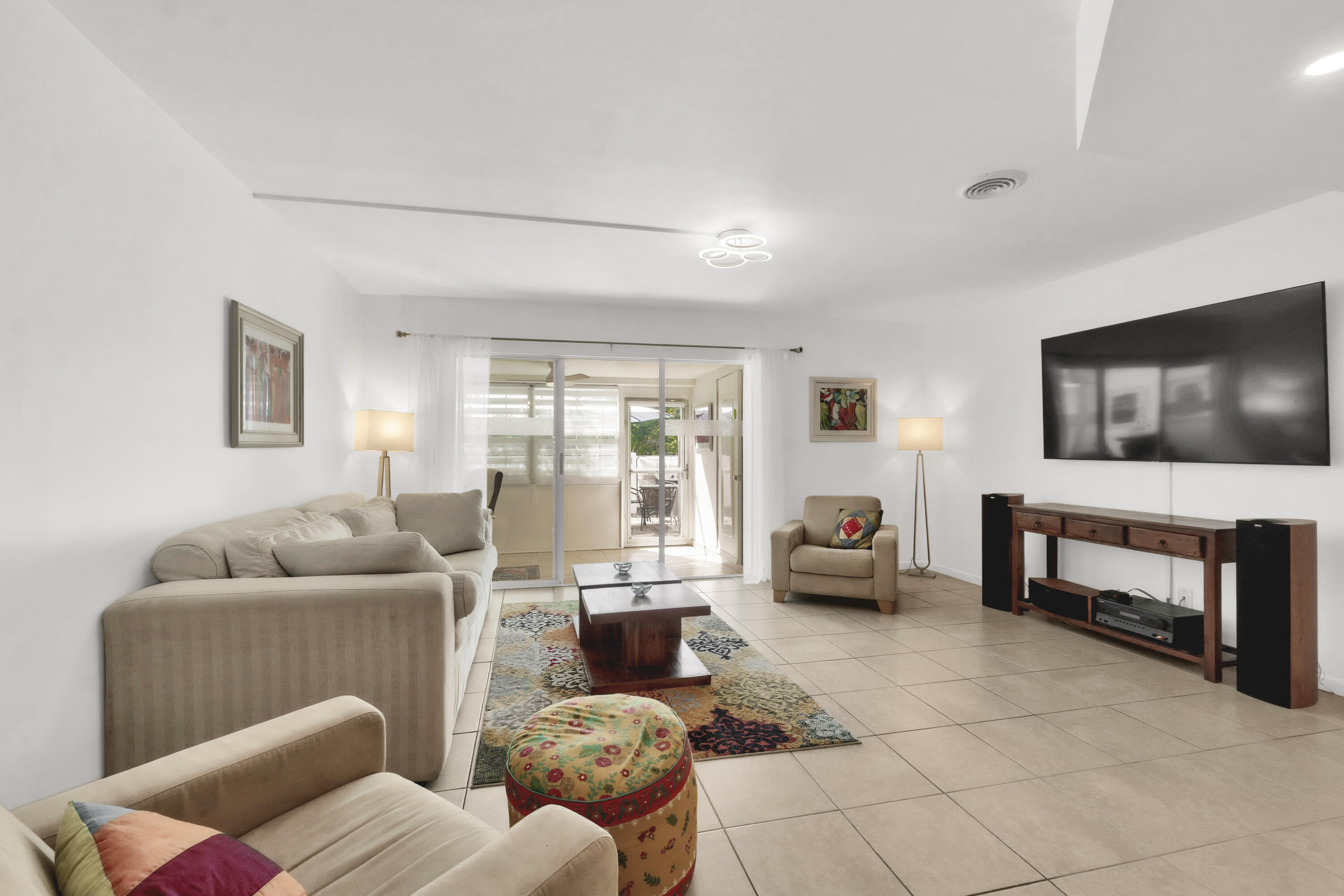 PALM CLUB WEST VILLAGE 1 CONDO - Residential