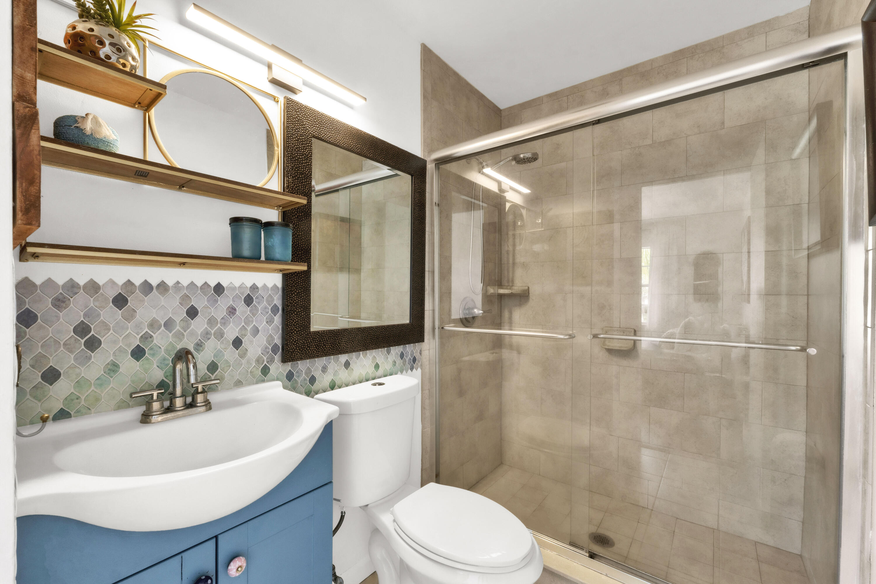 PALM CLUB WEST VILLAGE 1 CONDO - Residential