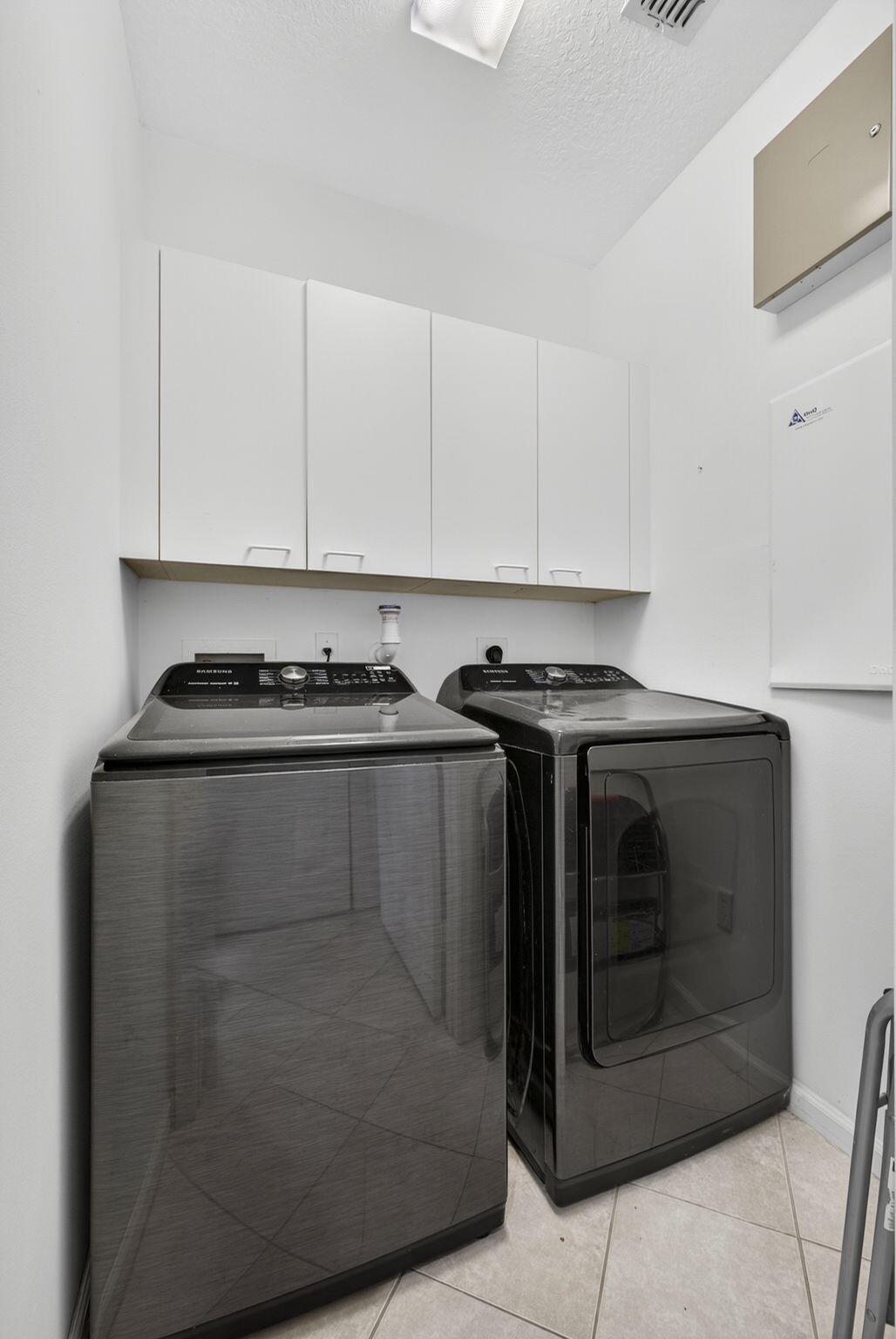 MADISON GREEN 1 PAR B - Residential