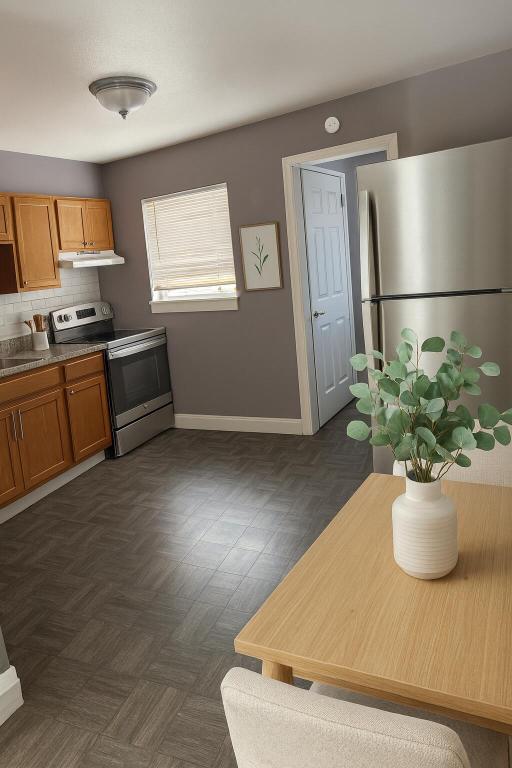 PARK MANOR 6 - Residential Income