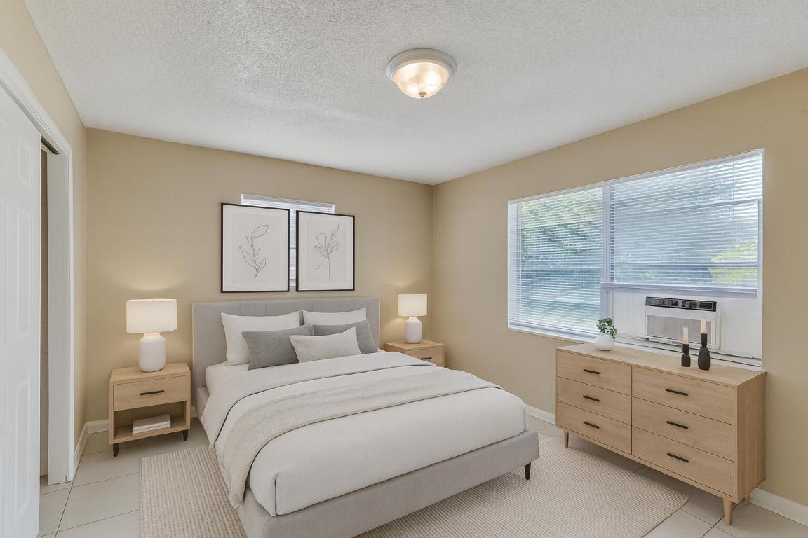 PARK MANOR 6 - Residential Income