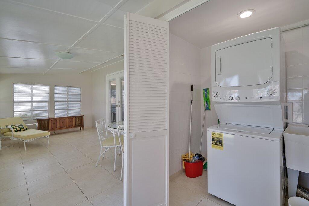 JENSEN HIGHLANDS - Residential