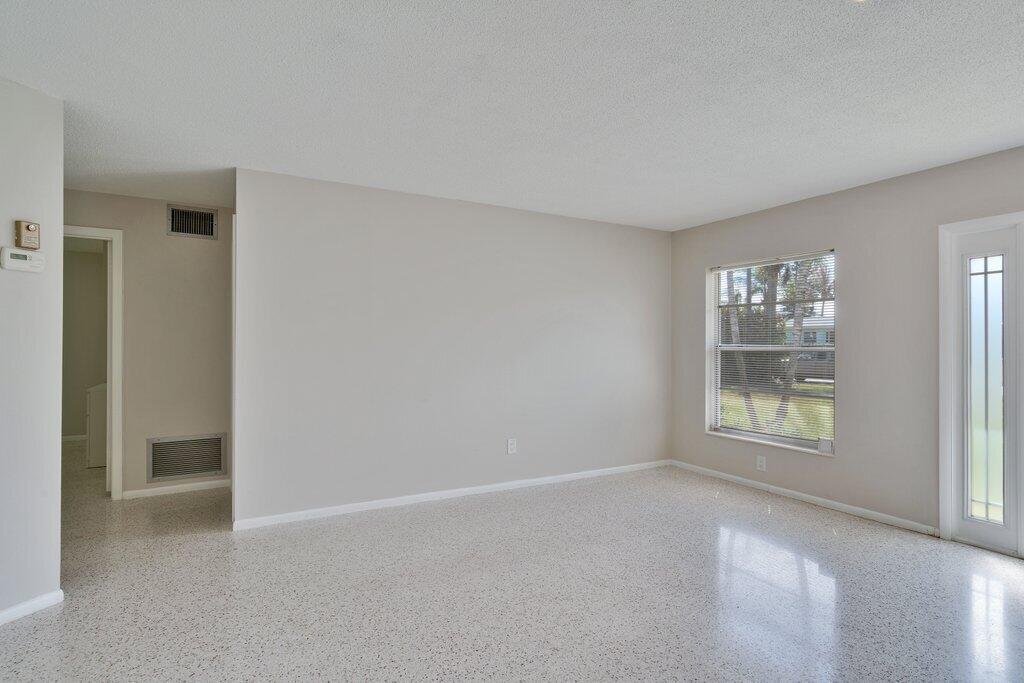 JENSEN HIGHLANDS - Residential