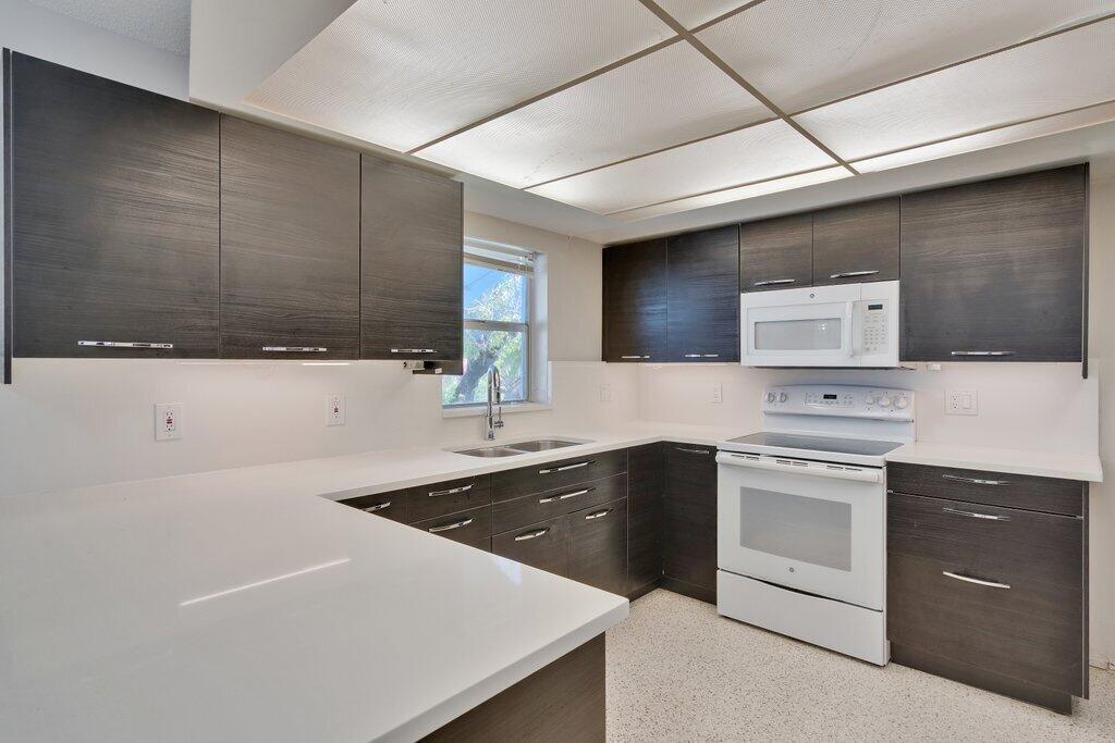 JENSEN HIGHLANDS - Residential