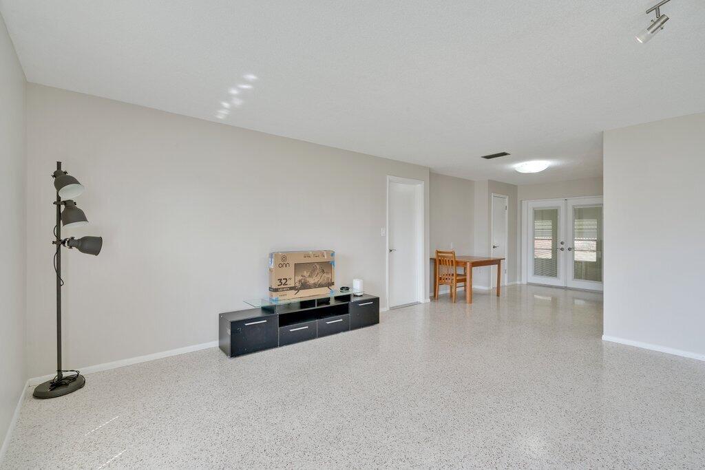 JENSEN HIGHLANDS - Residential