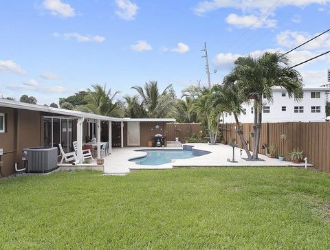 A home in Lauderdale By The Sea