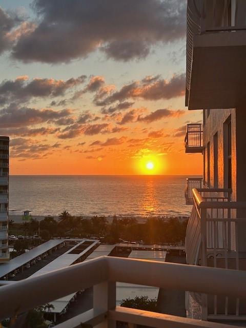 NASSAU HOUSE - Residential