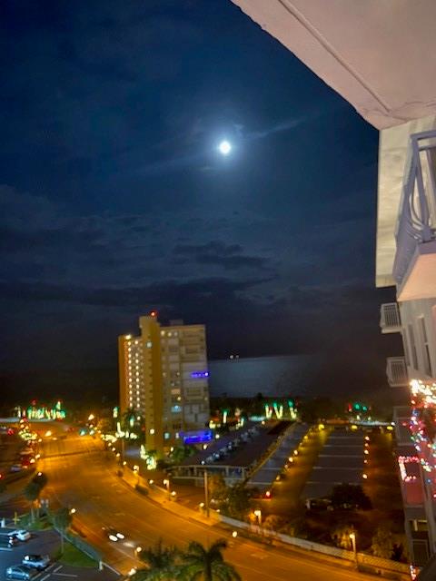 NASSAU HOUSE - Residential