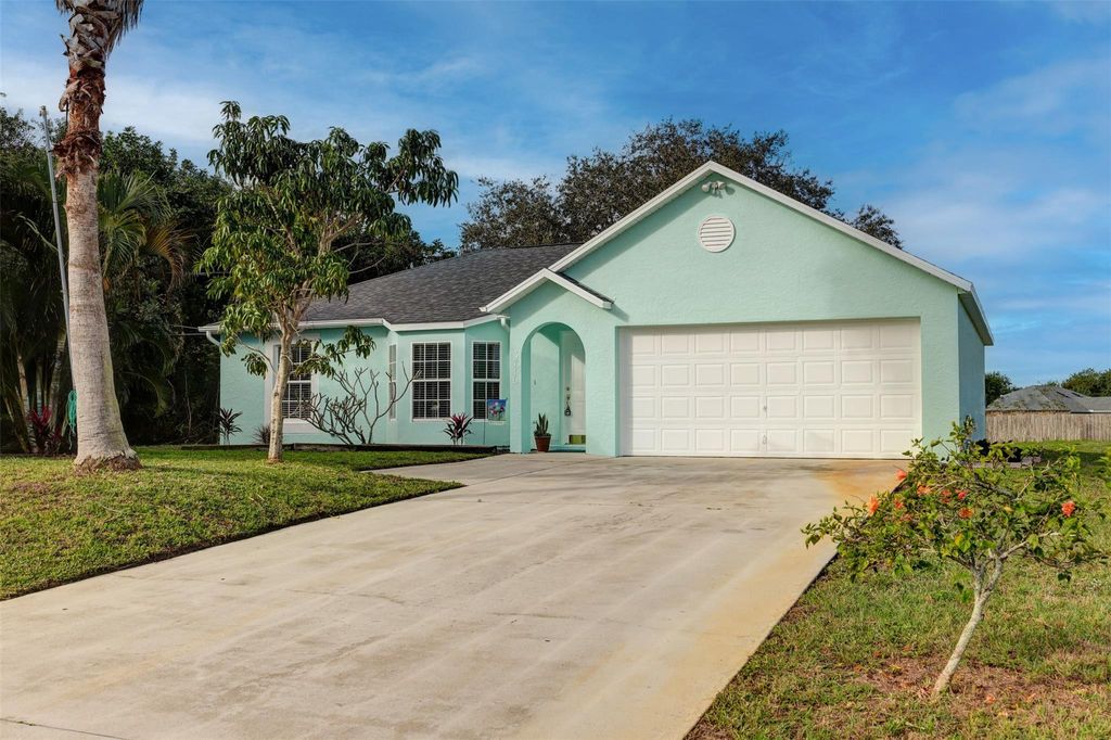 Photo of 3716 SW Hale Street, Port Saint Lucie, FL 34953 (MLS # F10419607)