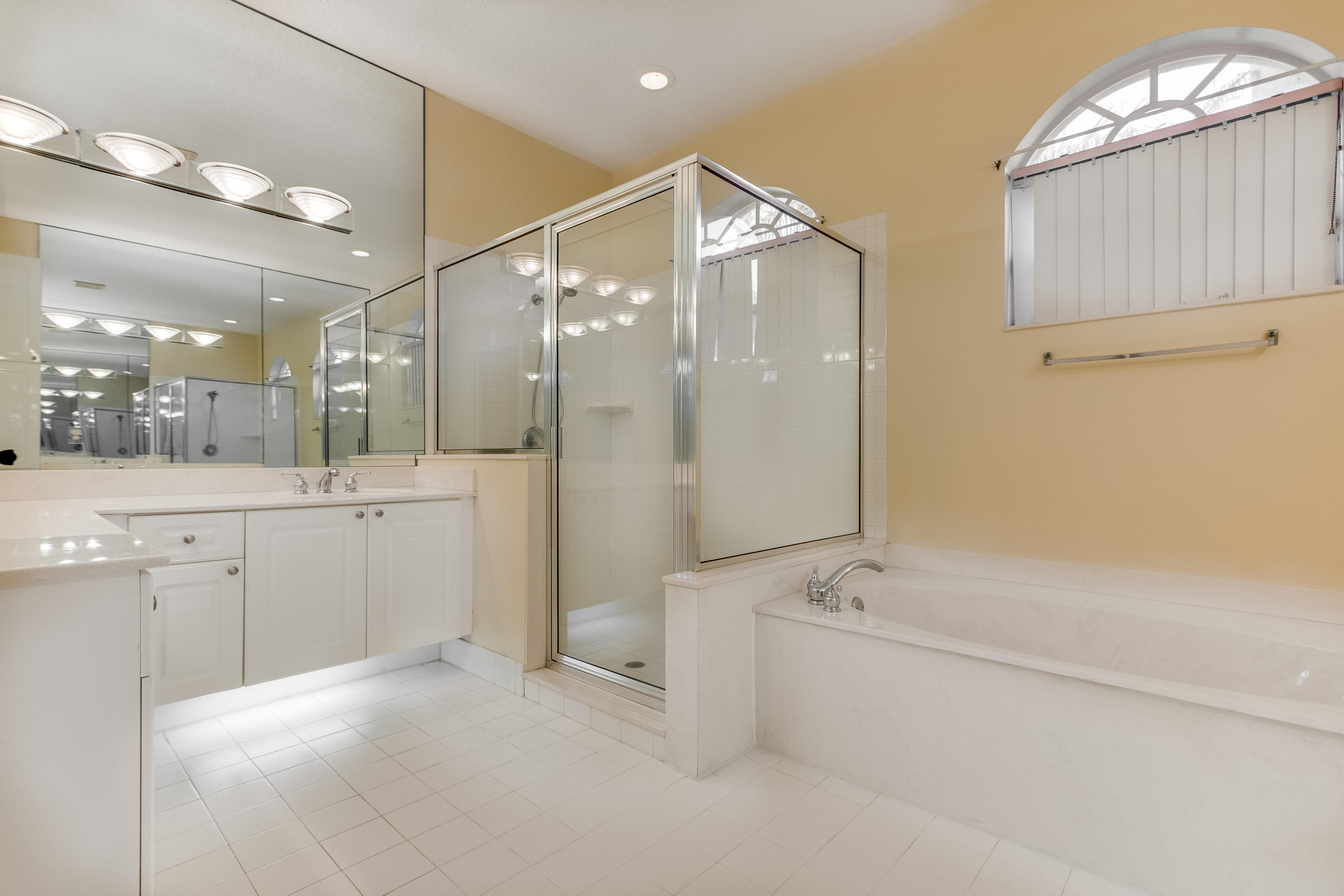 SHORES AT BOCA RATON PH 2, 3 AND 4 - Residential