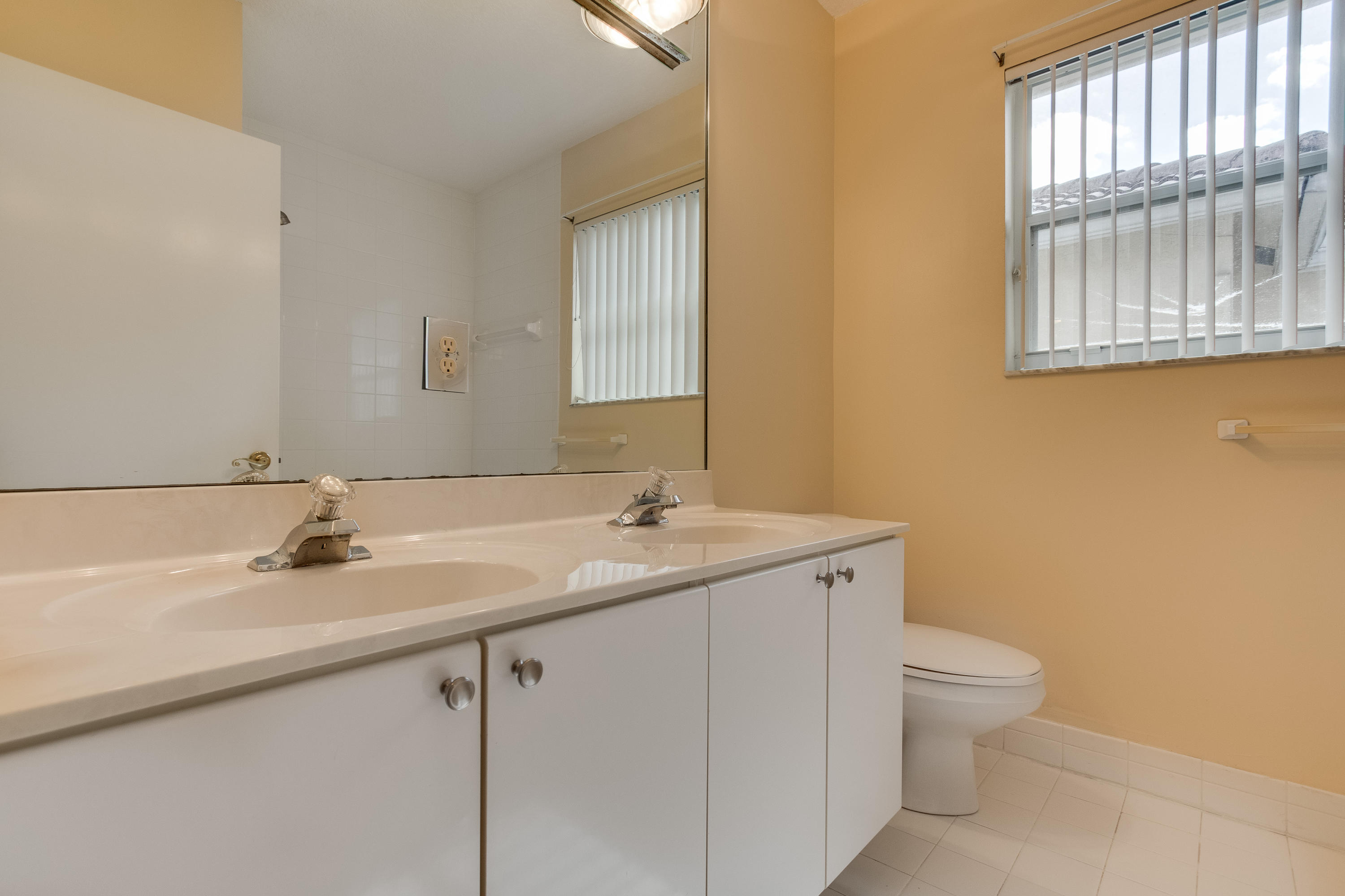 SHORES AT BOCA RATON PH 2, 3 AND 4 - Residential