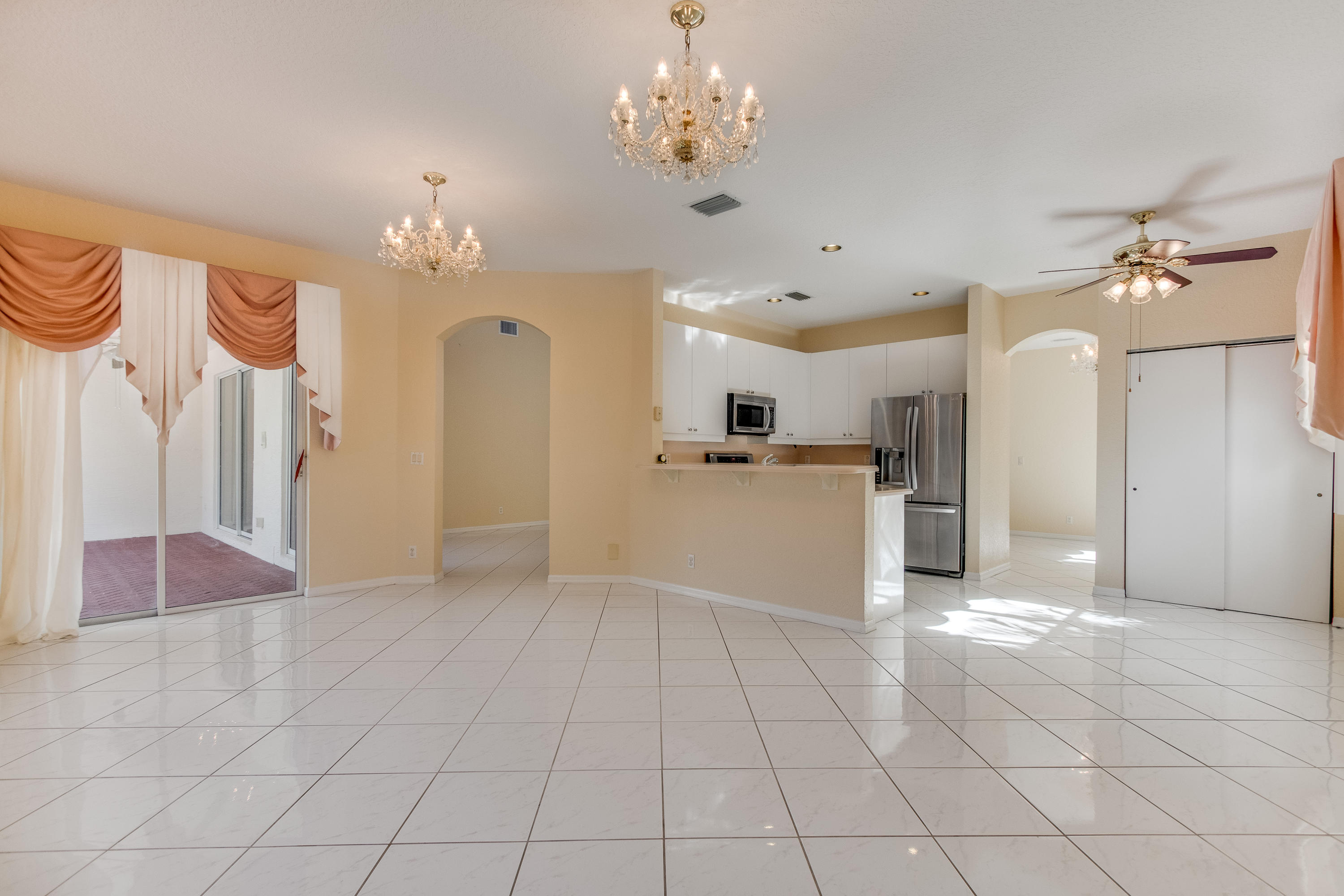 SHORES AT BOCA RATON PH 2, 3 AND 4 - Residential