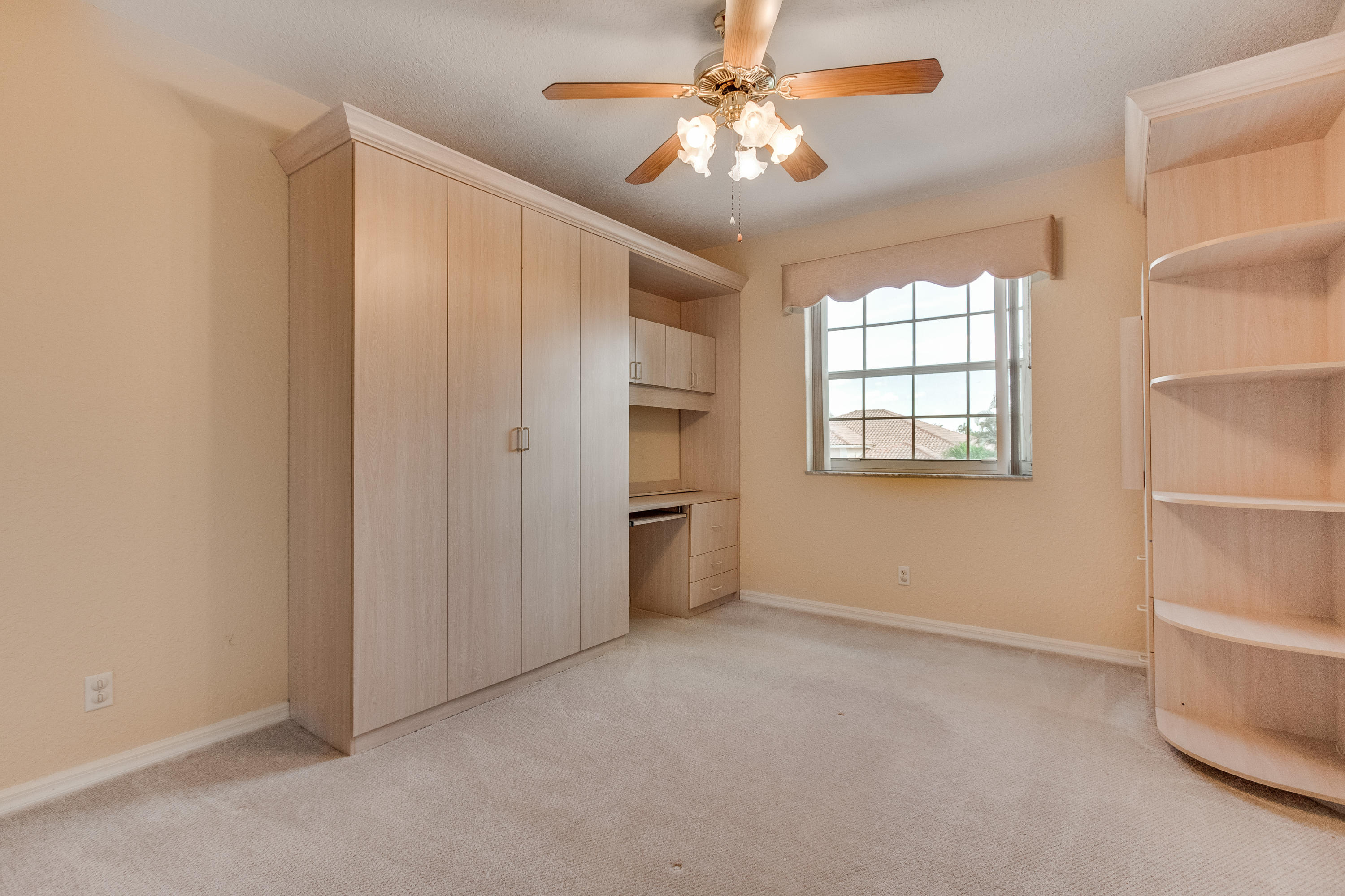 SHORES AT BOCA RATON PH 2, 3 AND 4 - Residential