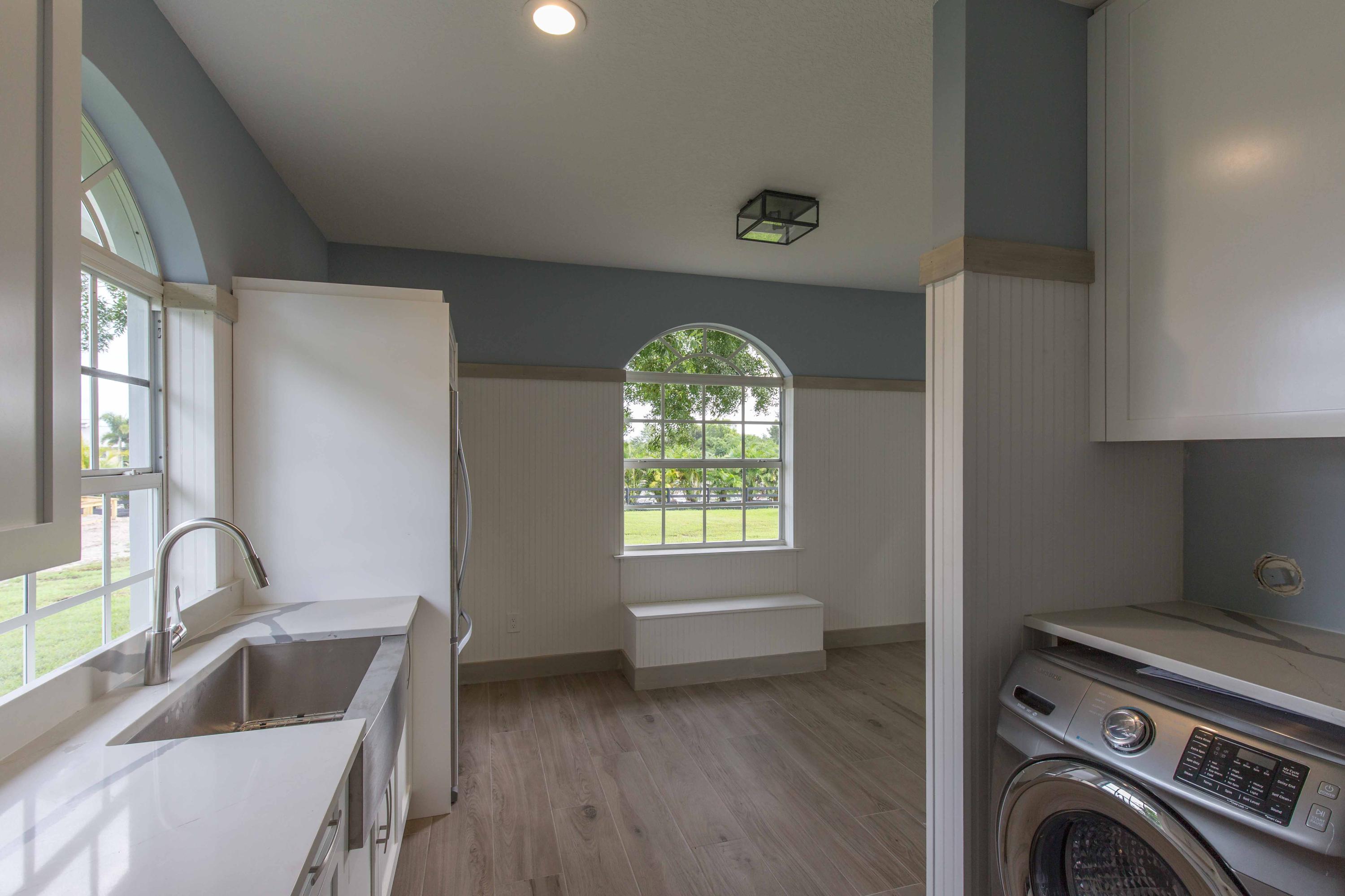 PALM BEACH POINT EAST - Residential