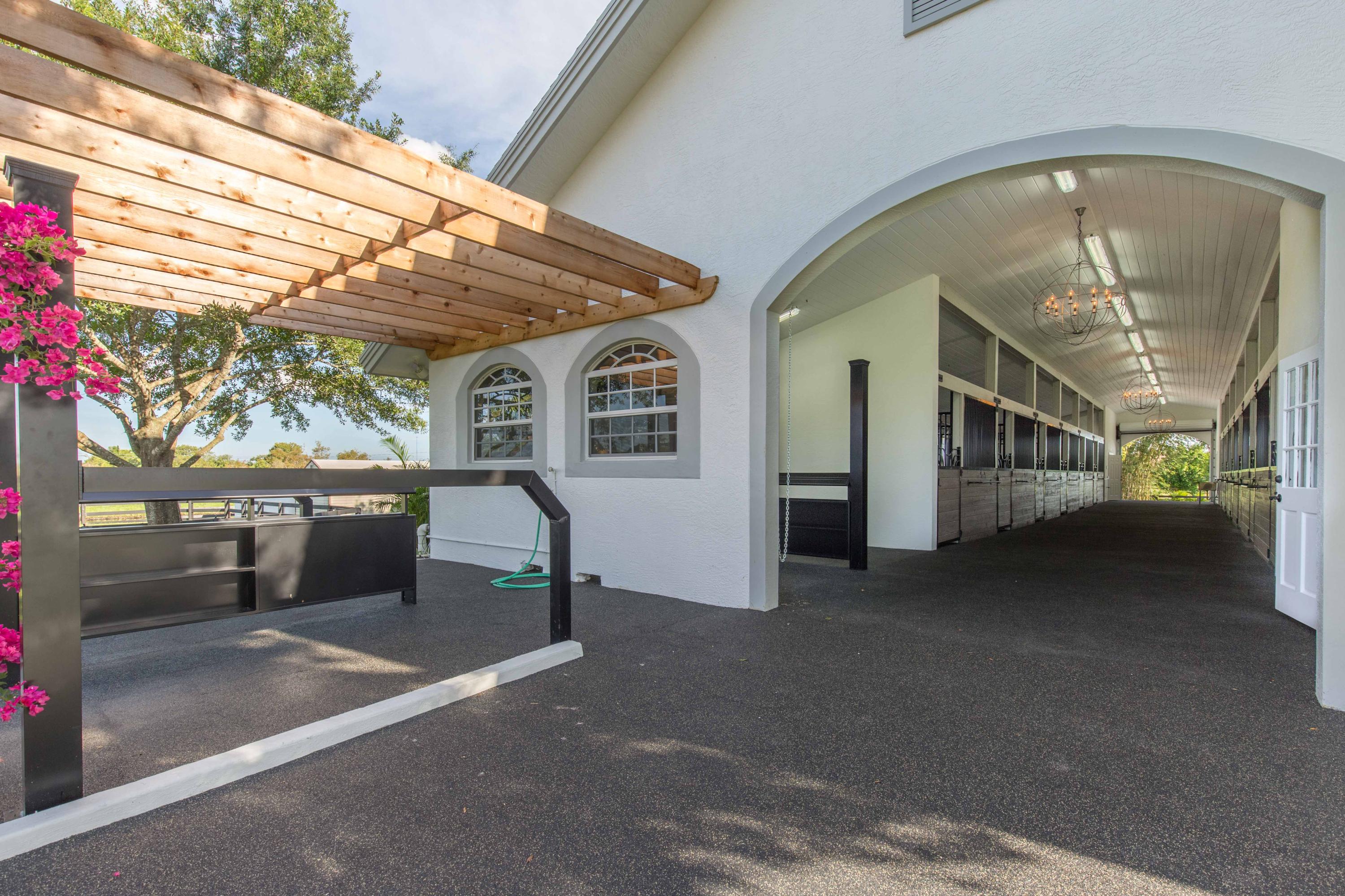 PALM BEACH POINT EAST - Residential