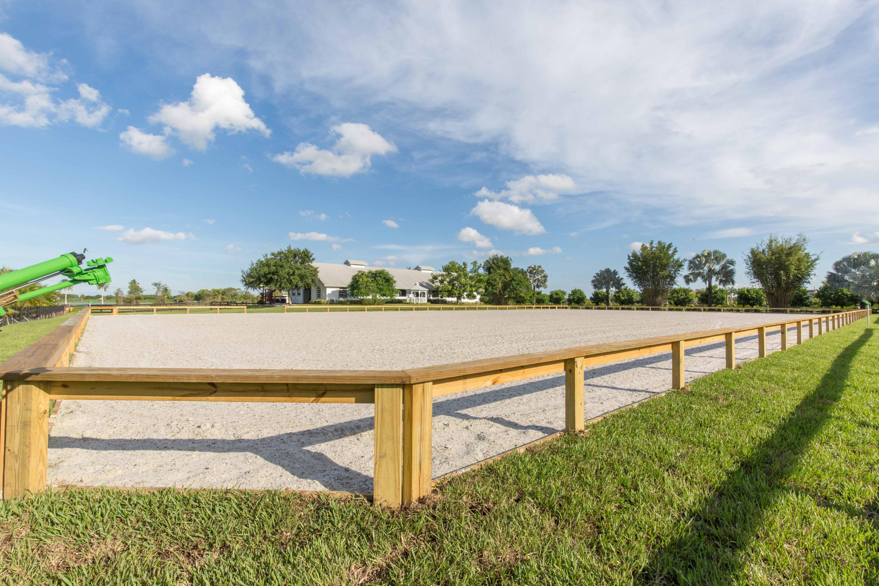 PALM BEACH POINT EAST - Residential