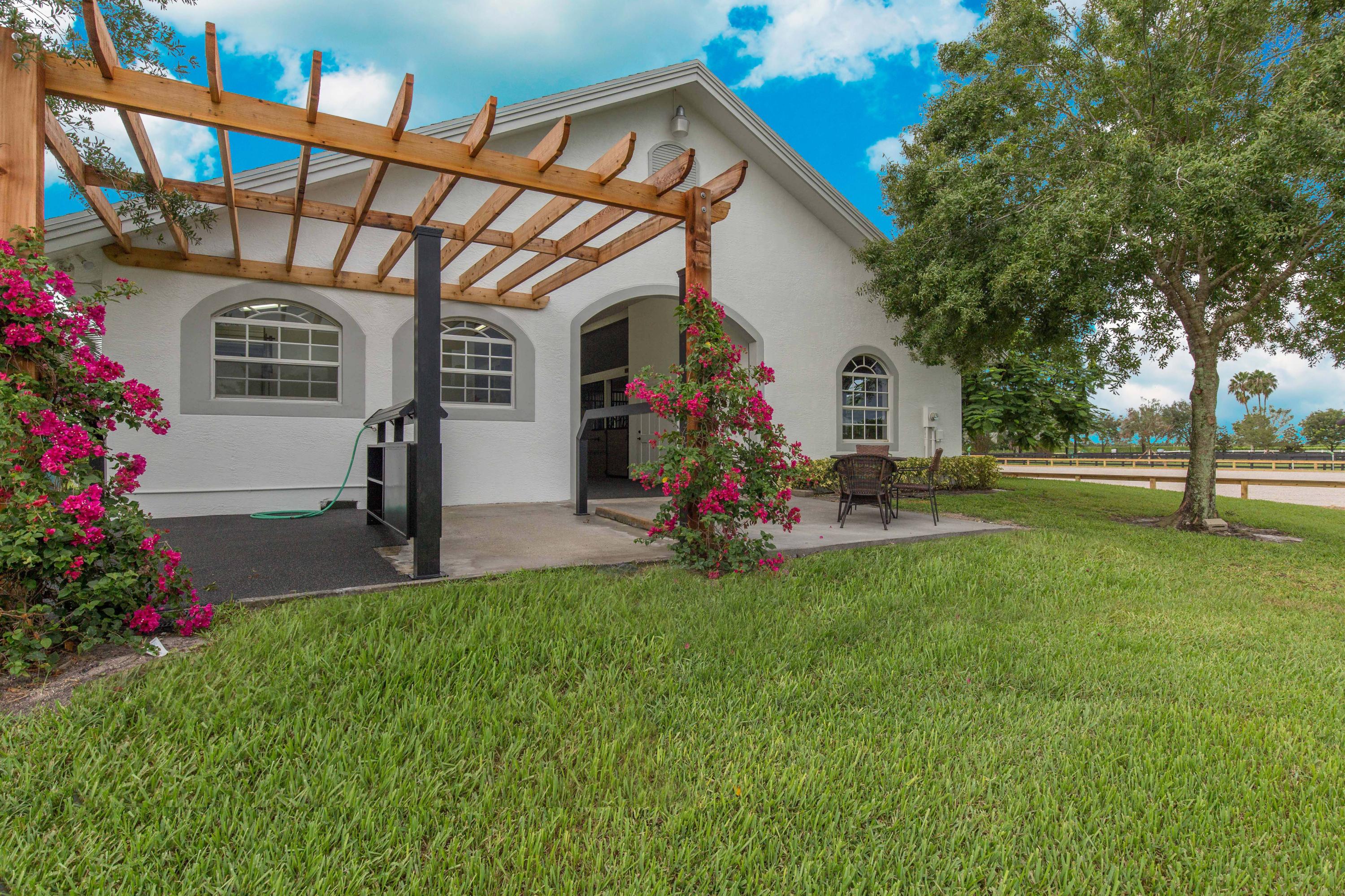 PALM BEACH POINT EAST - Residential