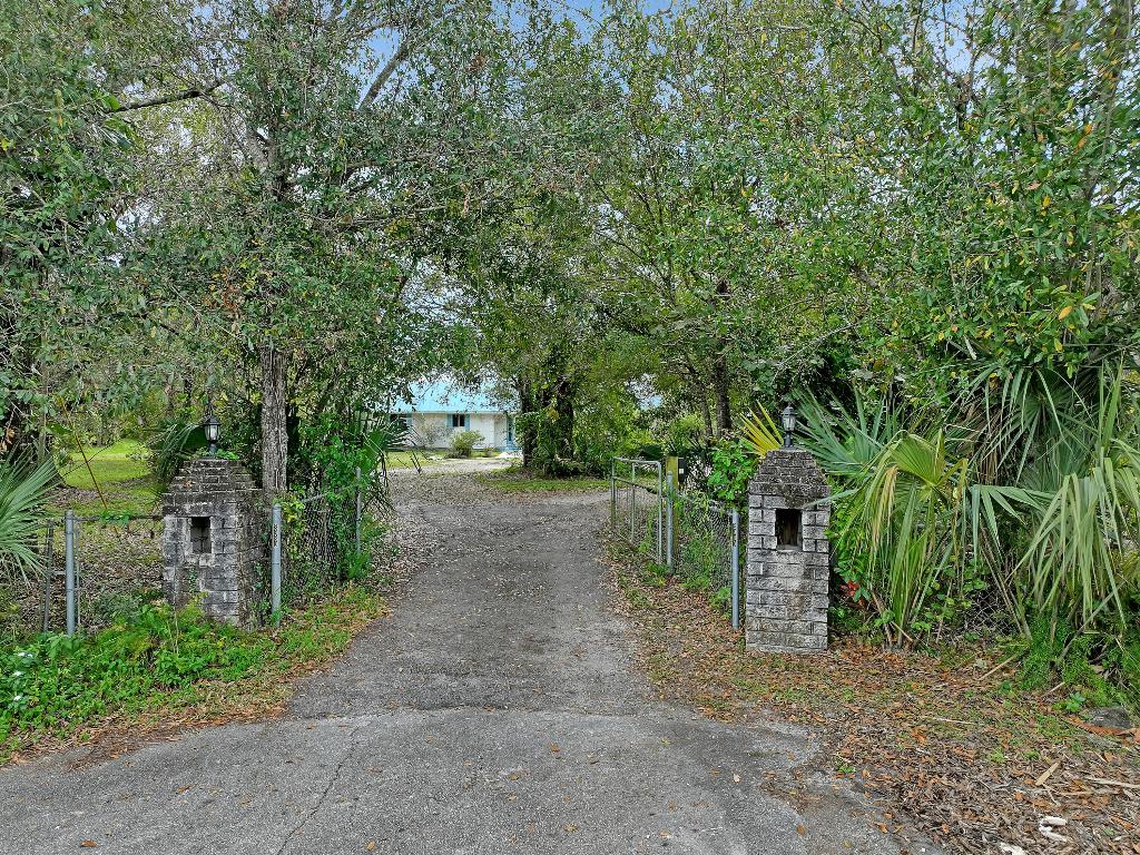 METES AND BOUNDS - Residential