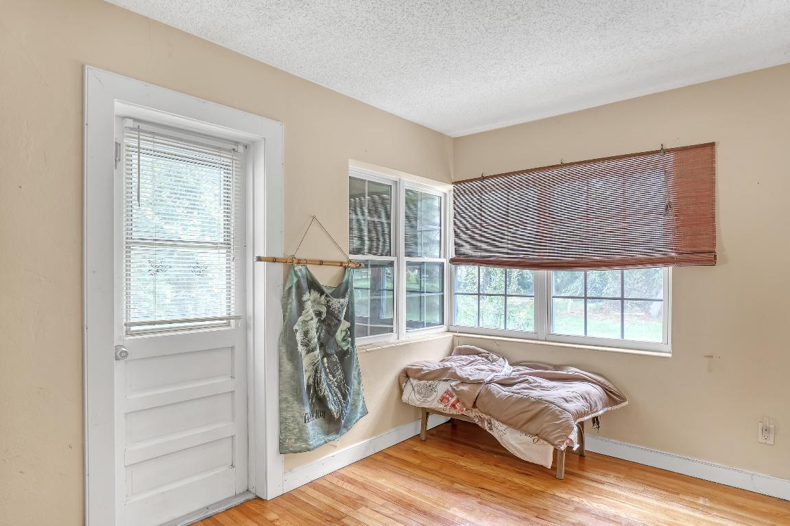 METES AND BOUNDS - Residential