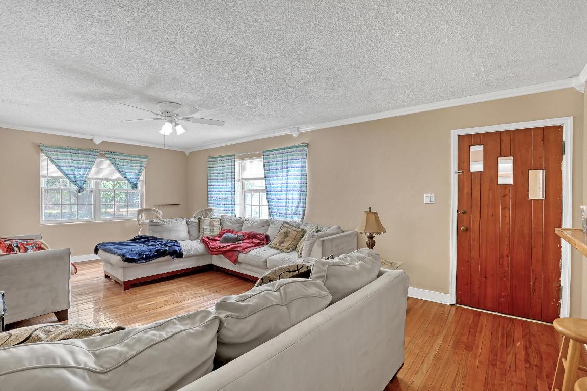 METES AND BOUNDS - Residential