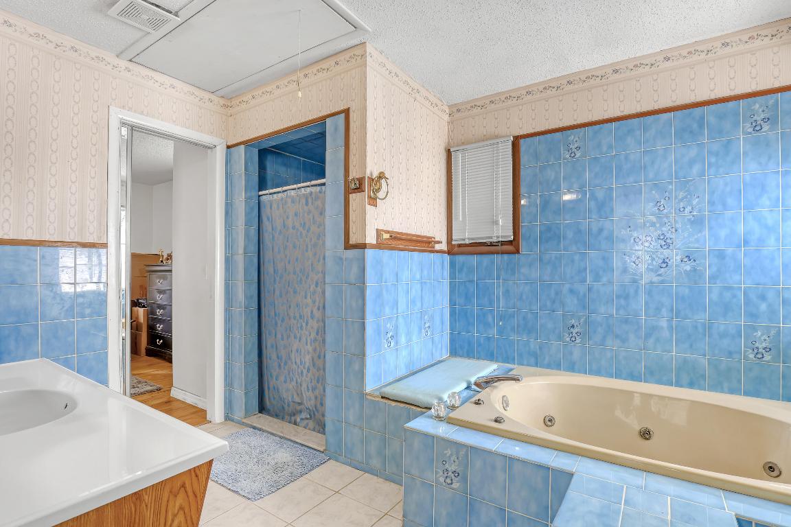 METES AND BOUNDS - Residential