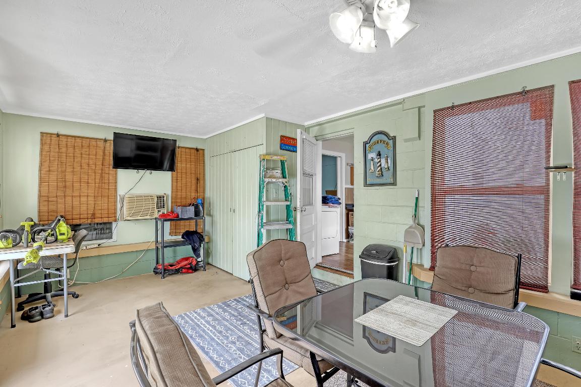 METES AND BOUNDS - Residential