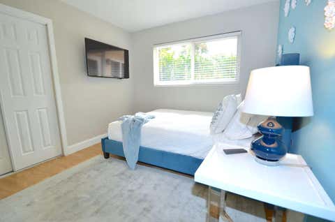 Tiny photo for 2060 Coco Palm Place, Lauderdale By The Sea, FL 33062 (MLS # B26048208)