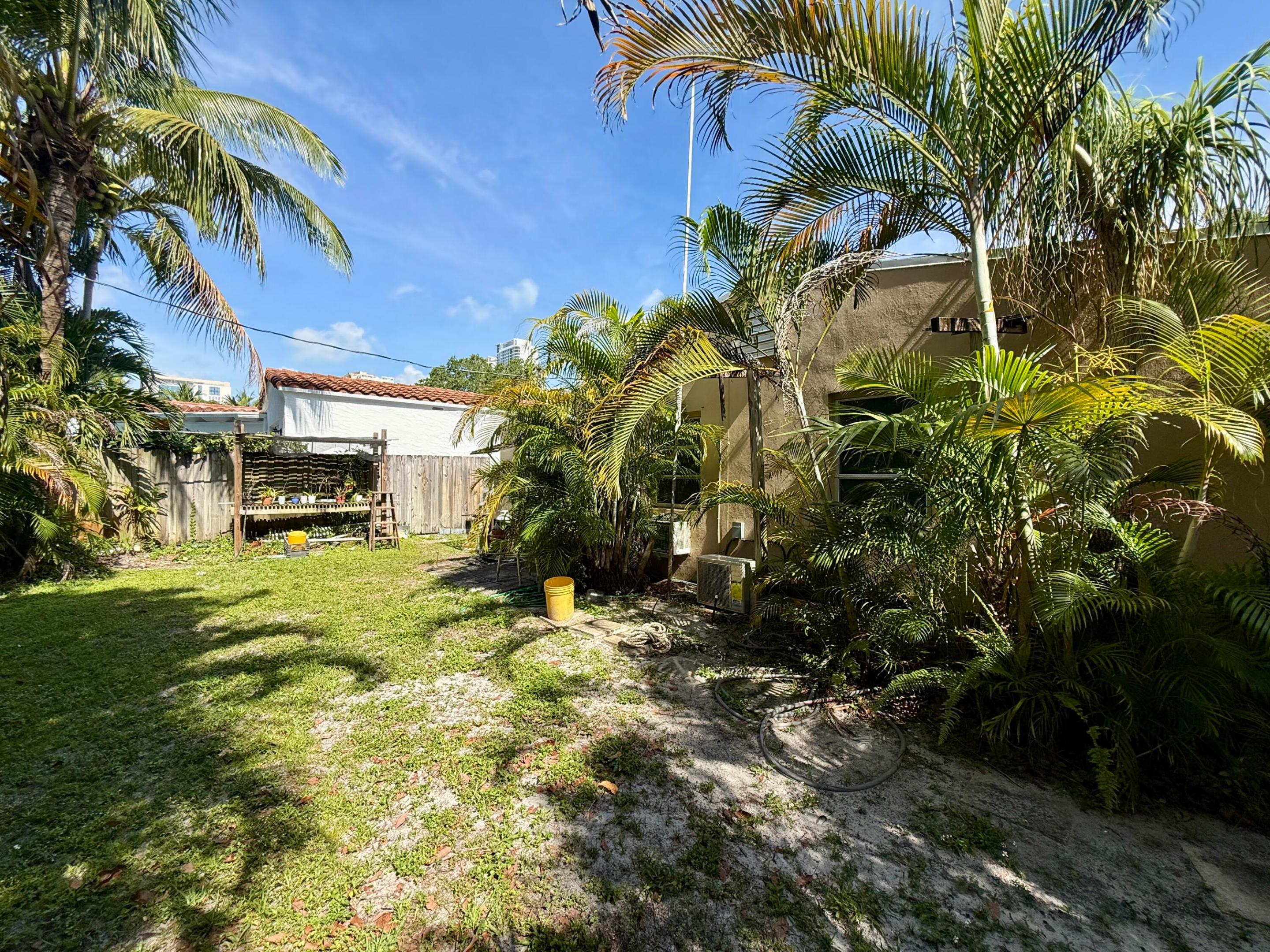 RIO VISTA C J HECTORS RESUB - Residential